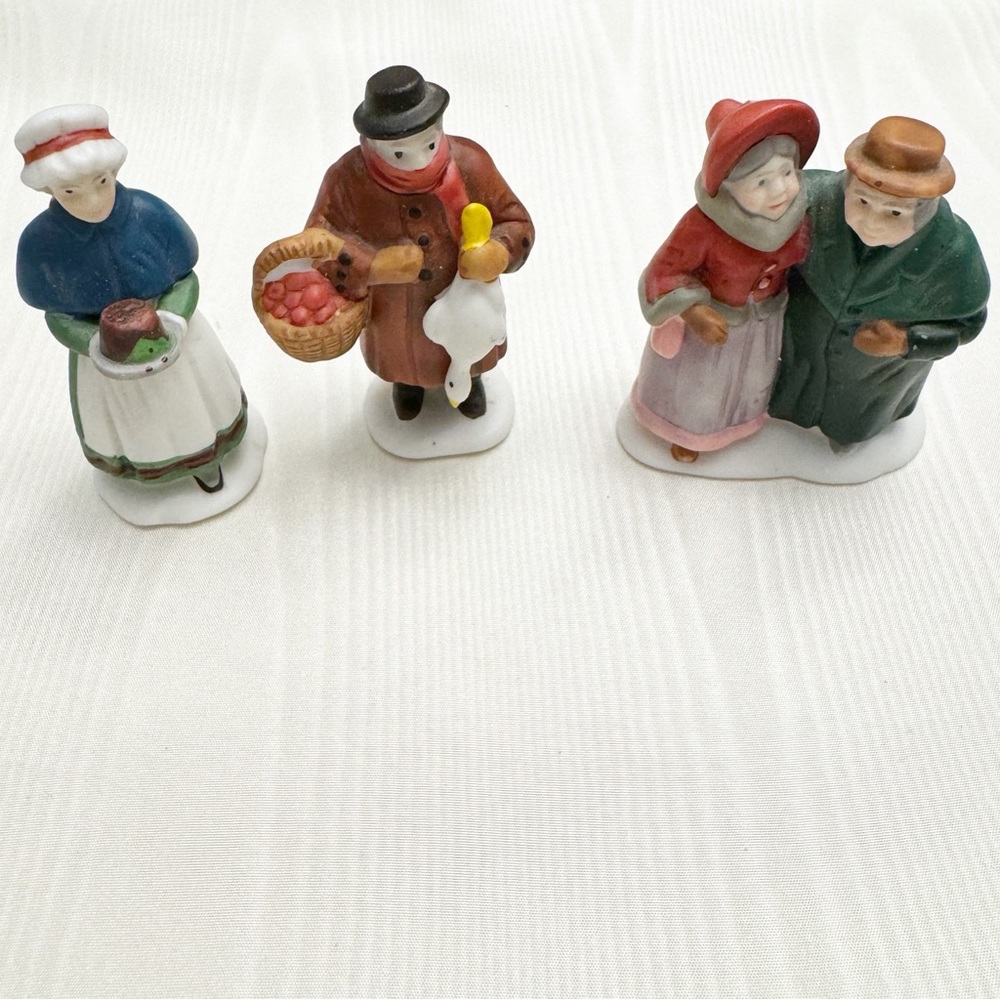 Dept 56 Heritage Village Set 3 Fezziwegs & Friends Village